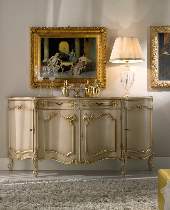 Credenza laccata chiara con decori, collezione Venice's Colors